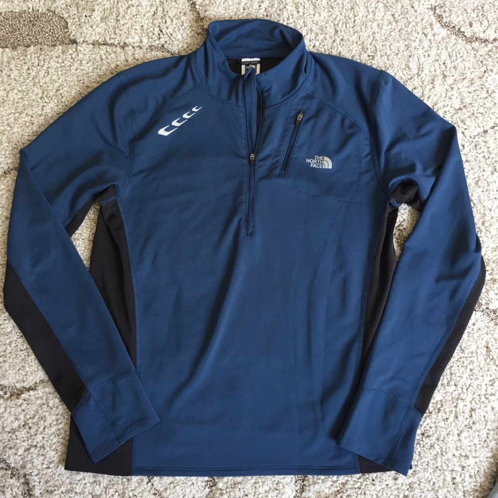 Like new men’s North face active 1/4 zip